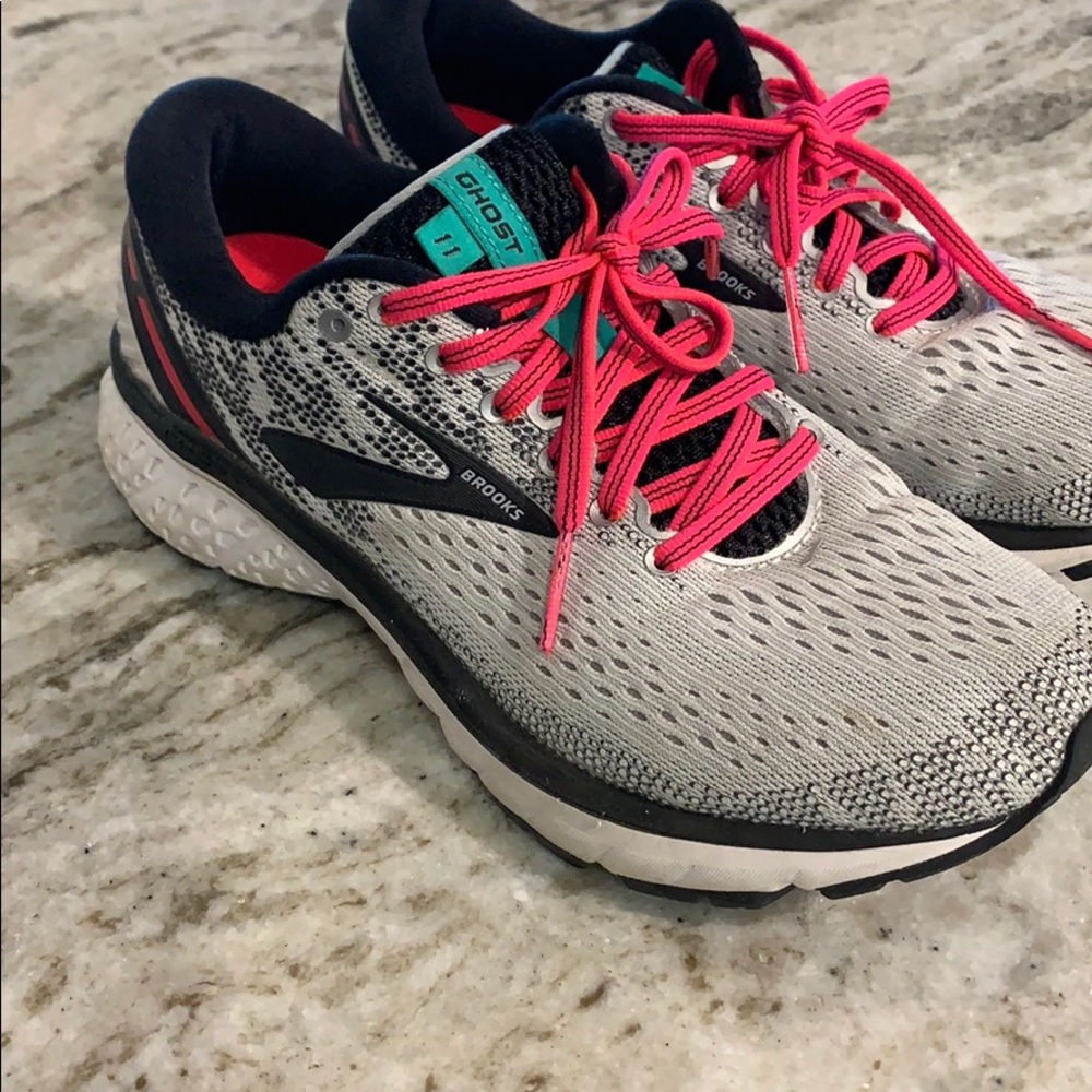 Brooks GHOST 11 running shoes